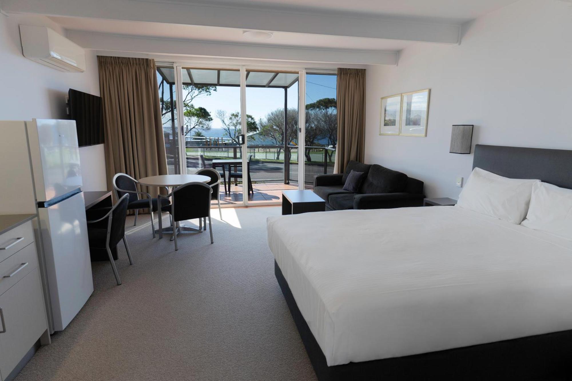 Amooran Oceanside Apartments And Motel Narooma Dış mekan fotoğraf