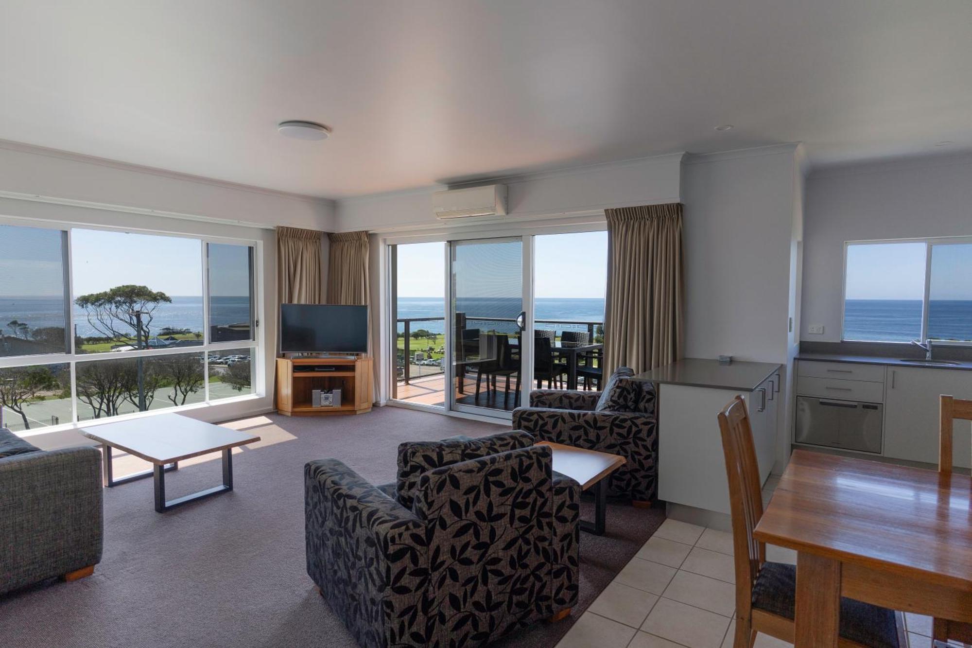 Amooran Oceanside Apartments And Motel Narooma Dış mekan fotoğraf